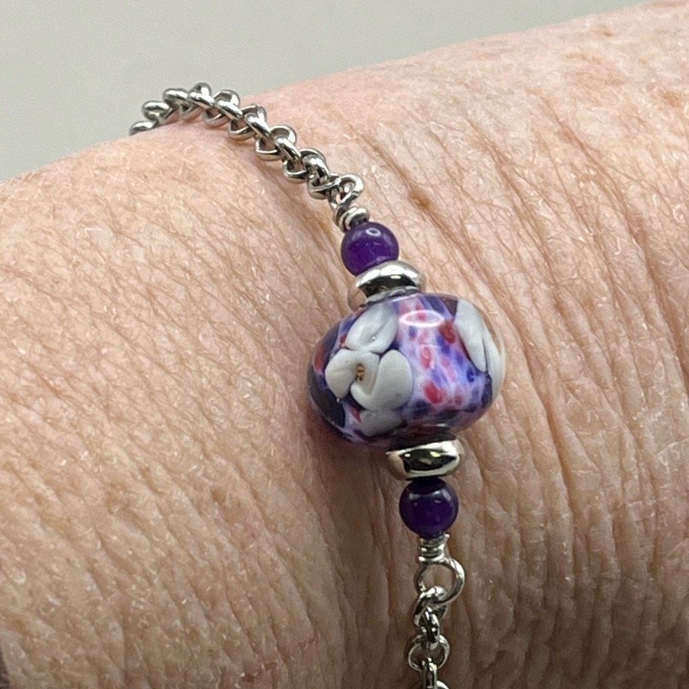 Silver and Purple Beaded Bracelet - Picture 6 of 7